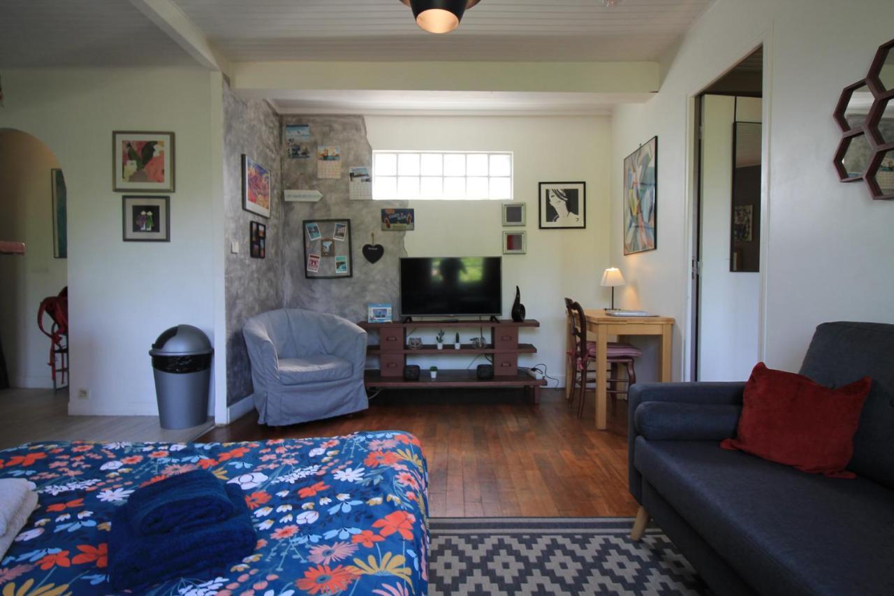 Disponible - Appartement Entier - Ligne H 15Mn Paris-Gare Du Nord, Parking Rue Gratuit, 4 Pers, Station De Train En Face Toutes Les 15Mn, Hippodrome, Cdfas, Universite, Borne Electrique, 1Er Etage 오본느 외부 사진